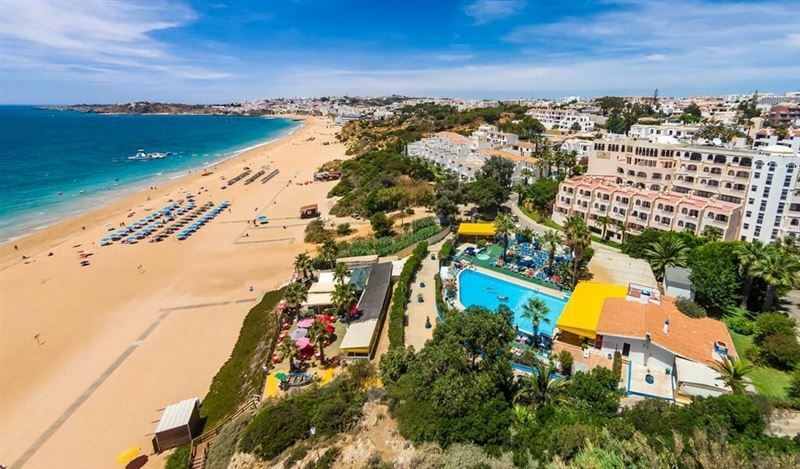 Готель Aparthotel Monica Isabel 3*