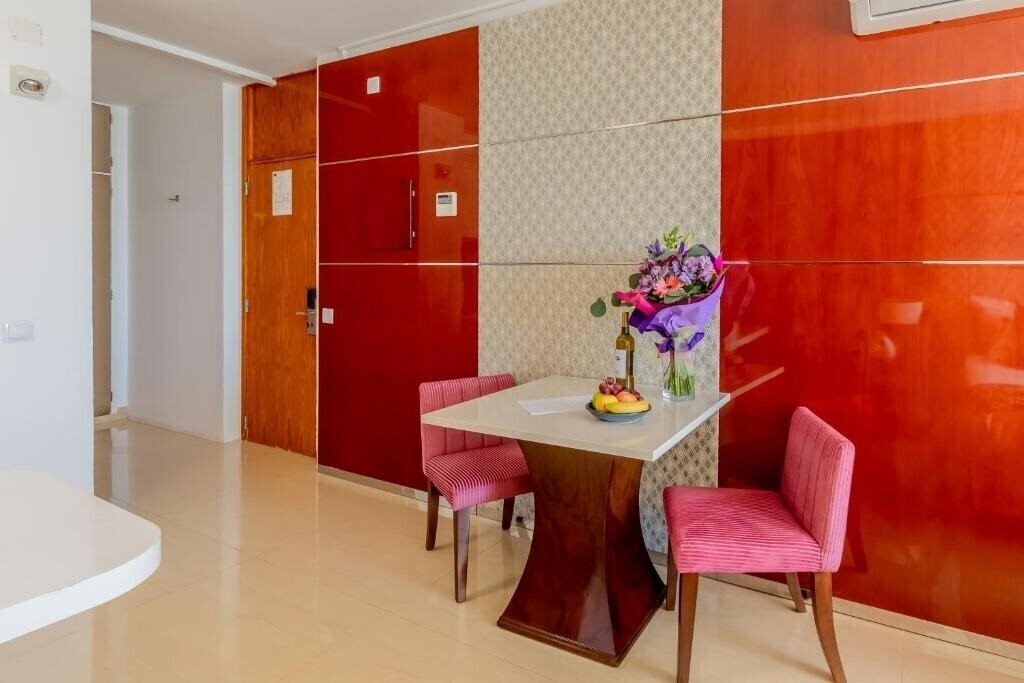 Фотографія Monicca Collection Suites & Residences 4*