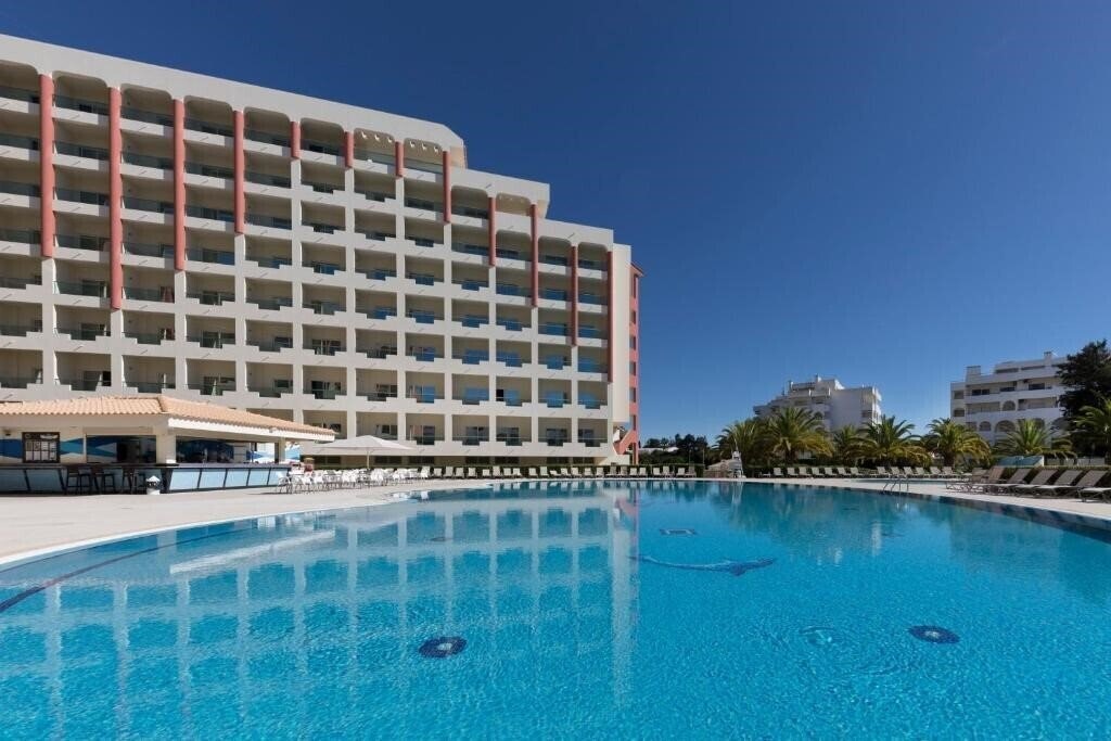 Готель Ukino Palmeiras Village 4*