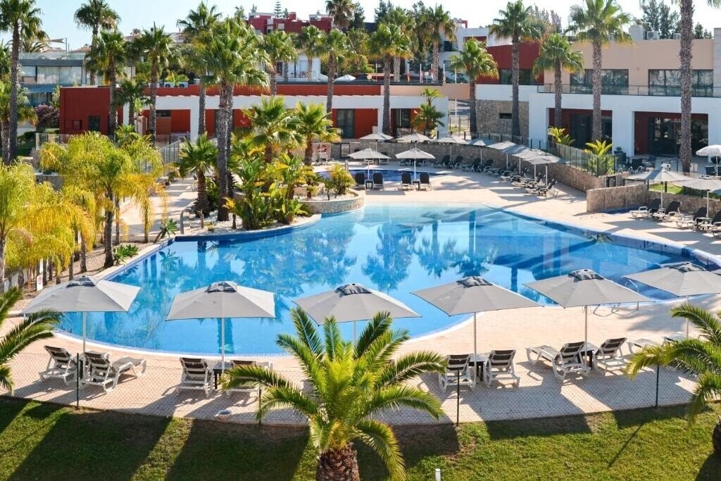 Готель Vitor'S Village Resort 4*