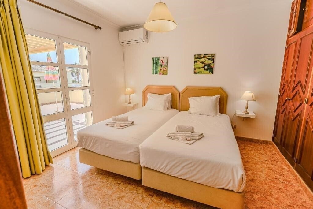 Готель Benvindo Apartamentos 3*