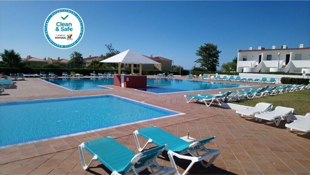 Отель Quinta das Figueirinhas & Quintinha Village - Quinta das Figueirinhas 3*