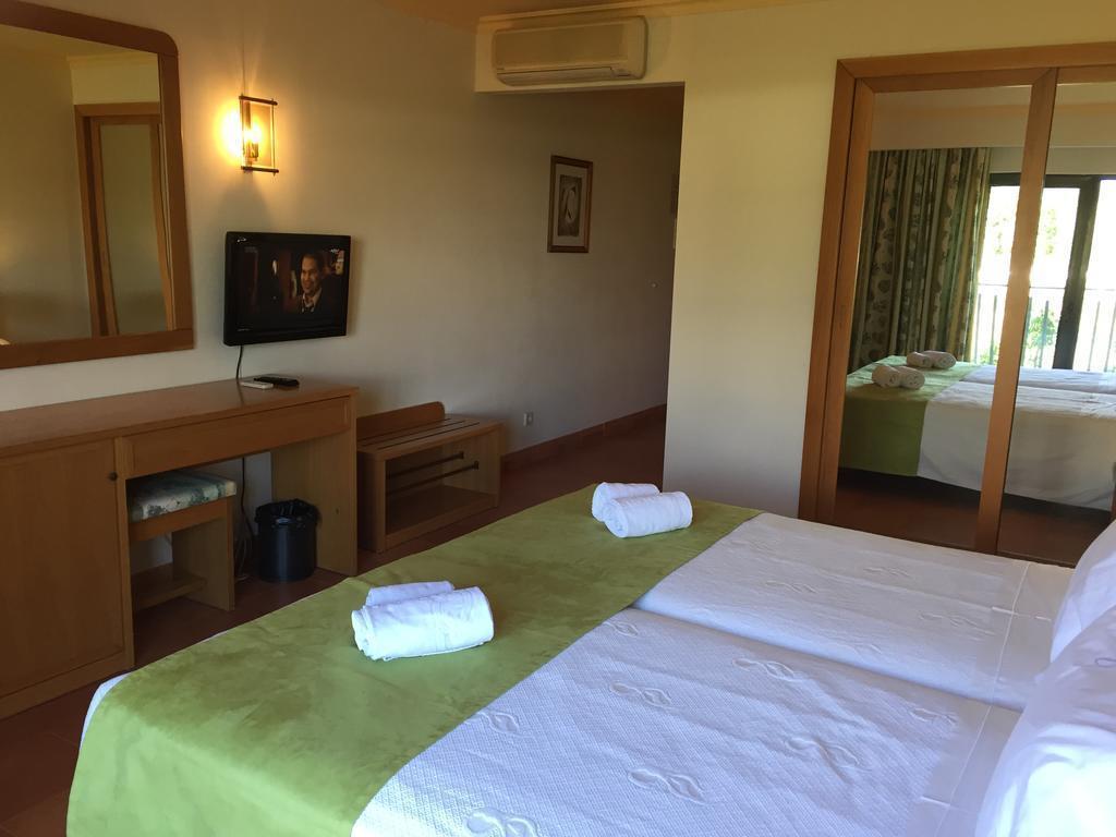 Фотографія Baia Grande 4*