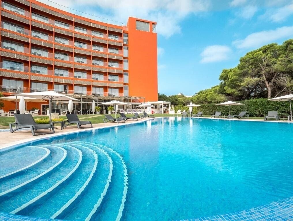 Отель Aqua Pedra Dos Bicos 3*