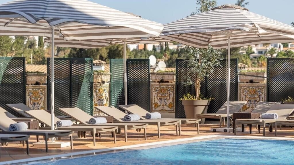 Отель Holiday Inn Algarve Albufeira by IHG 3*