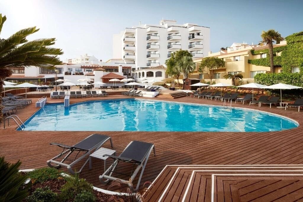 Готель Tivoli Lagos 4*