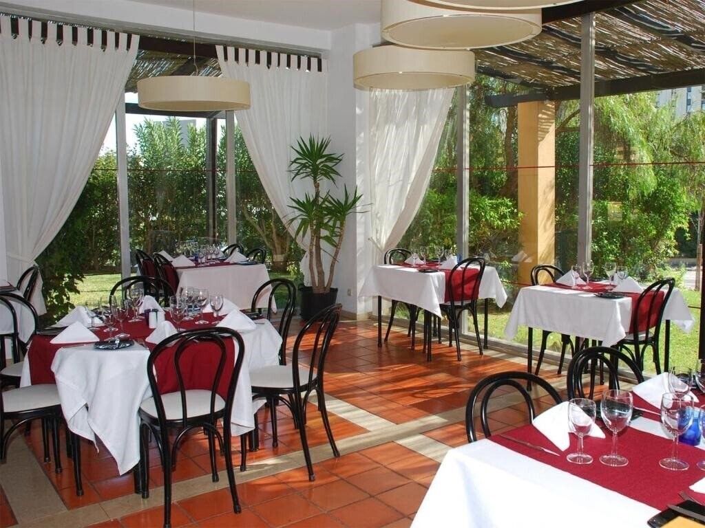 Картинка Portobelo Vilamoura 4*