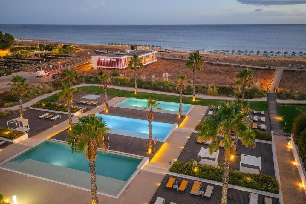 Отель Pestana Alvor South Beach Premium Suite 4*