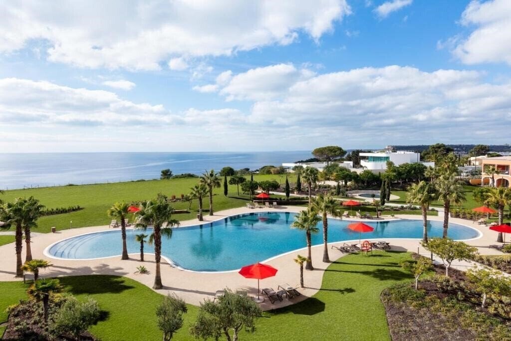 Отель Cascade Wellness & Lifestyle Resort 5*