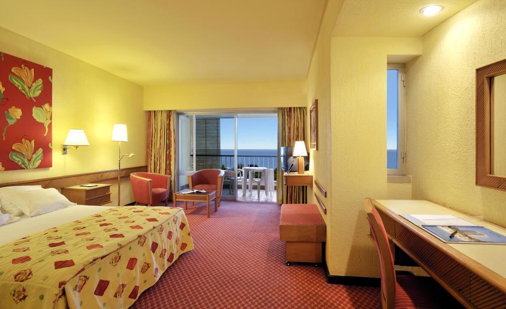 Готель Pestana Delfim 4*