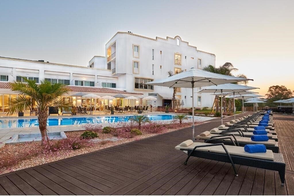 Картинка Dona Filipa 5*