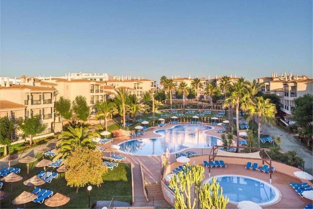 Отель 3HB Clube Humbria 4*