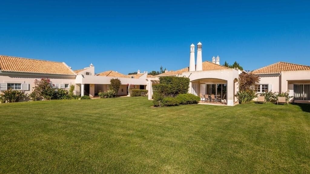 Отель Vale D'Oliveiras Quinta Resort & Spa 5*