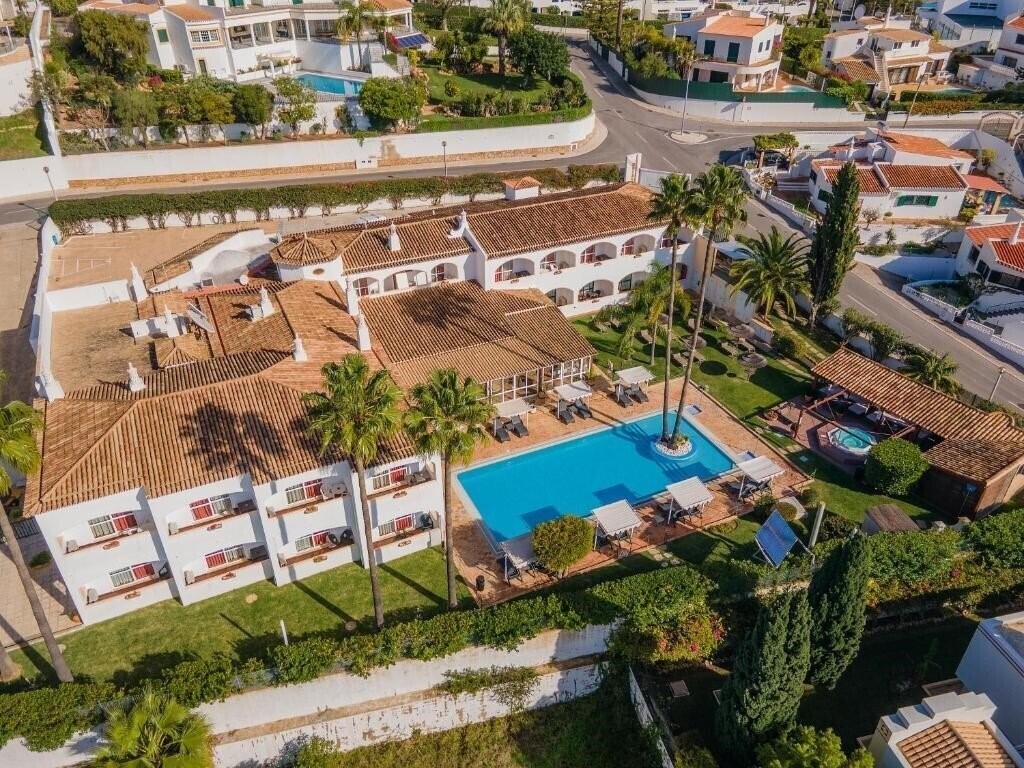 Готель Cerro Da Marina 4*