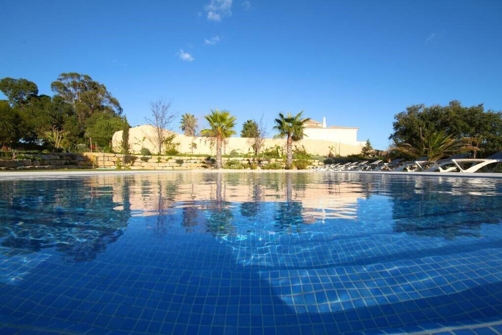 Готель Pinheiros Da Balaia 4*