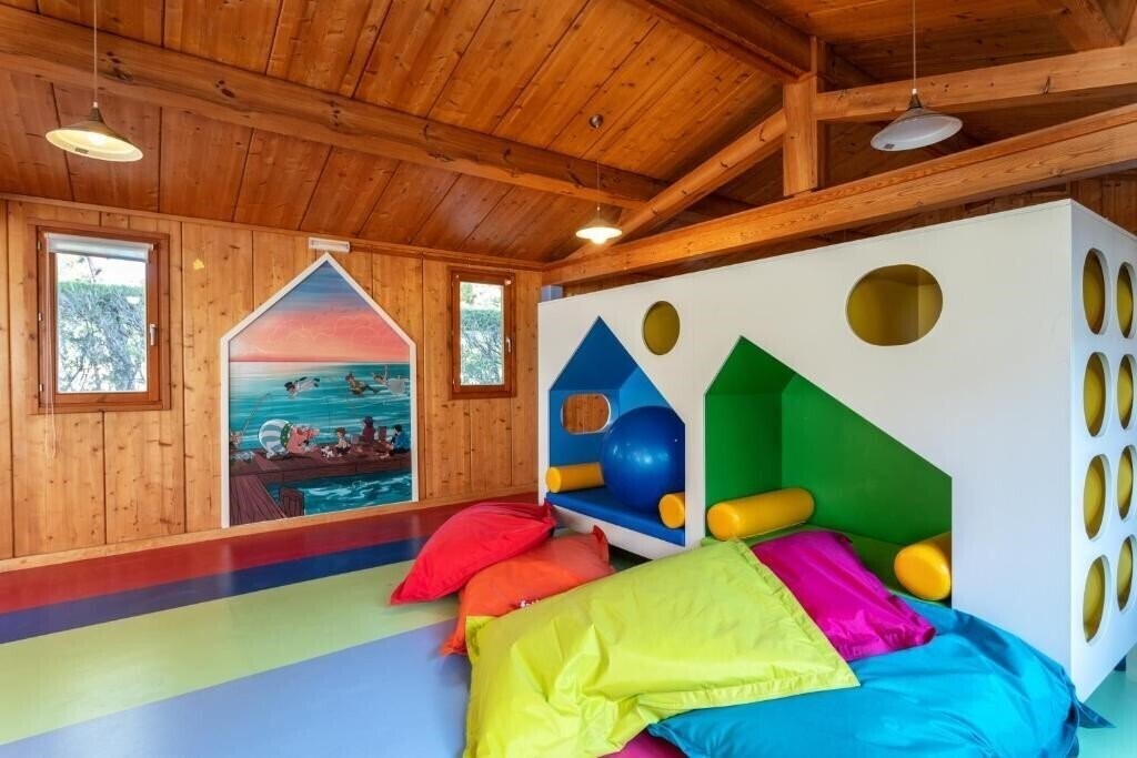 Фото Victoria Beach And Sport 4*