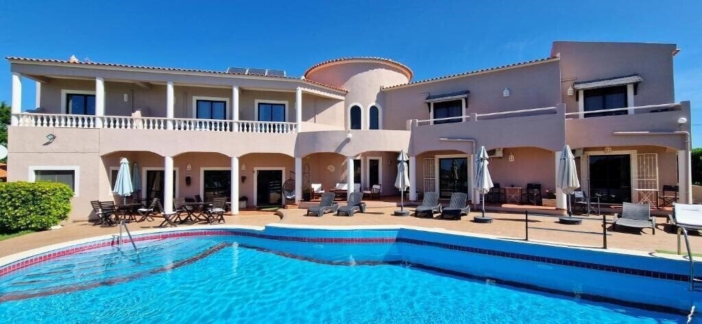 Готель Casa Rosa Montes 3*
