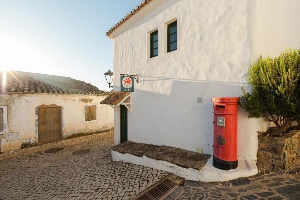 Отель Aldeia da Pedralva 3*