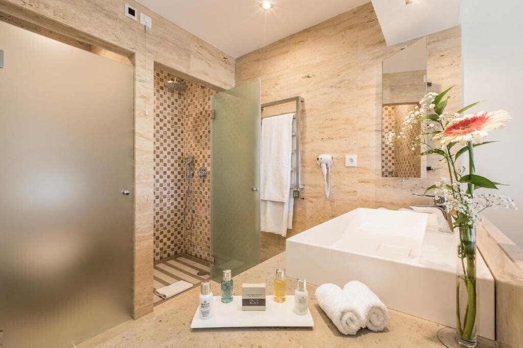 Изображение Caneiros Luxury House & Suites 4*