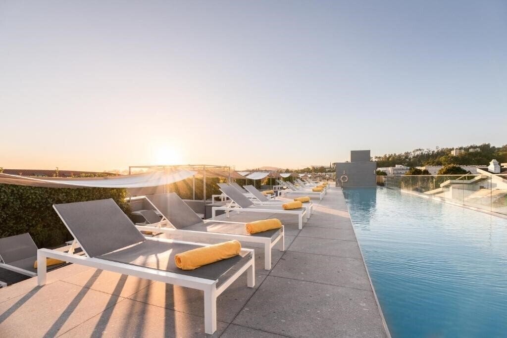 Отель Eurostars Santa Luzia (ex. Santa Luzia Arthotel) 4*