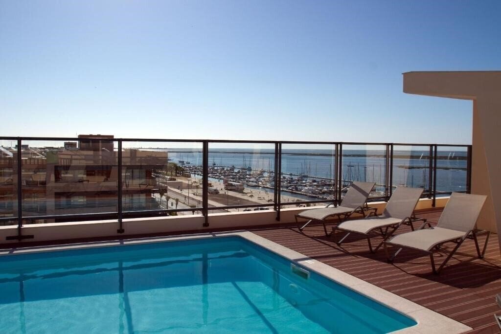 Готель Real Marina Residence 5*