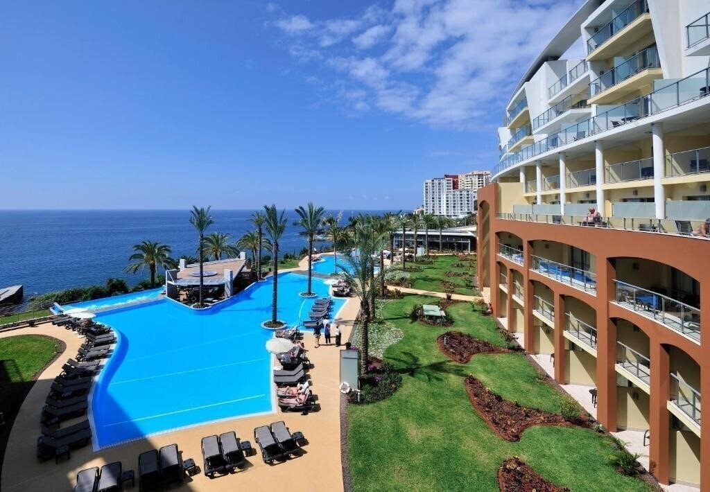 Готель Pestana Promenade 4*