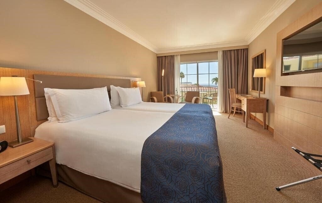 Фото PortoBay Santa Maria 4*
