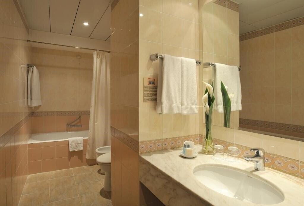 Фотографія Pestana Miramar Garden & Ocean Resort 4*