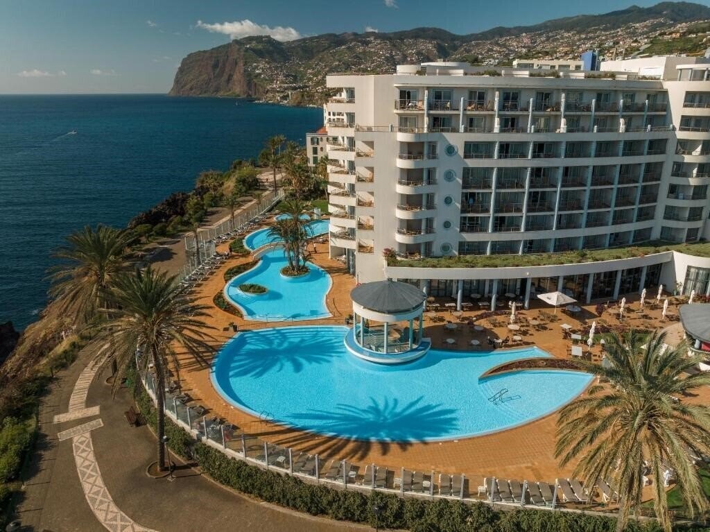 Готель Pestana Grand Premium Ocean Resort 5*