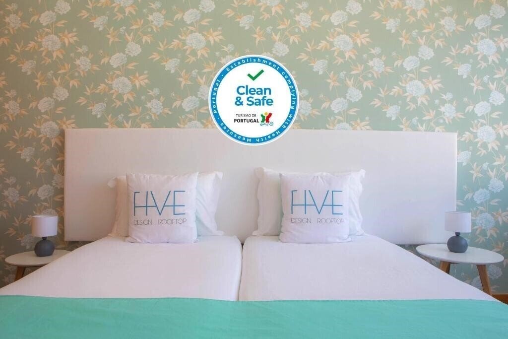 Отель Five Design Rooftop by Storytellers 4*