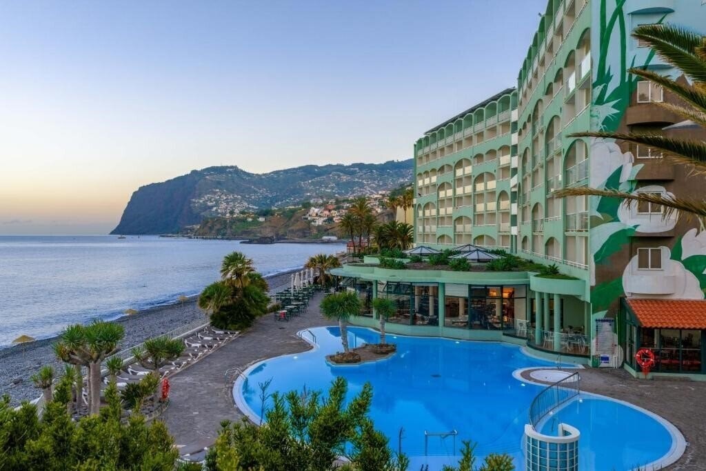 Отель Pestana Ocean Bay Resort 4*