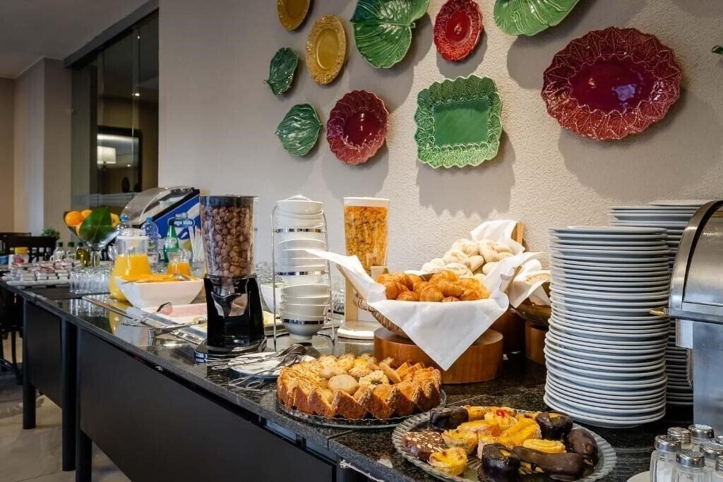 Готель Hotel D. Luis 3*