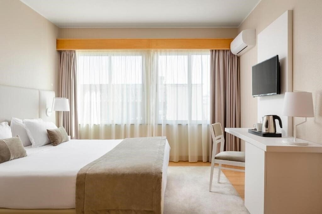 Отель EXE Wellington 3*