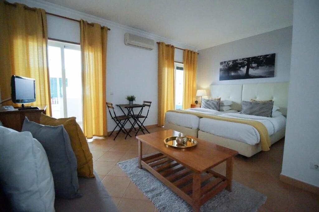 Зображення Oasis Beach Apartments 3*