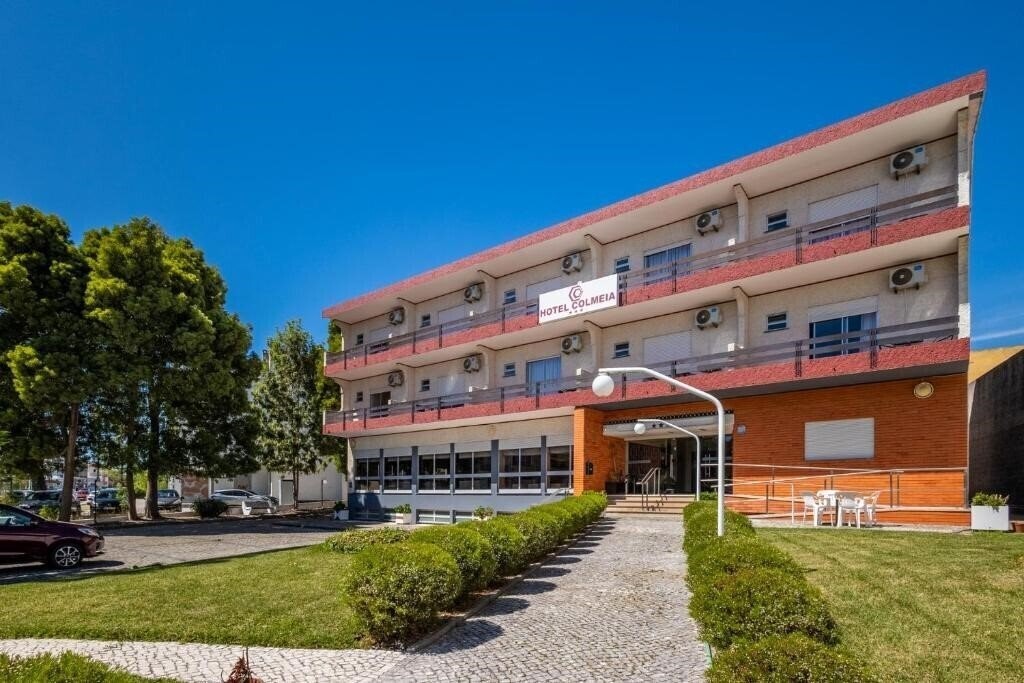 Готель Hotel Colmeia Monte Real 3*