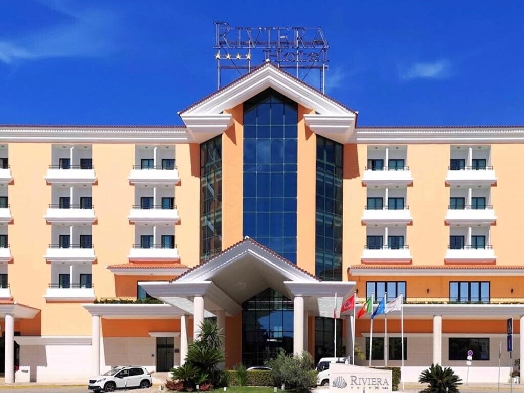 Готель Riviera Hotel 4*