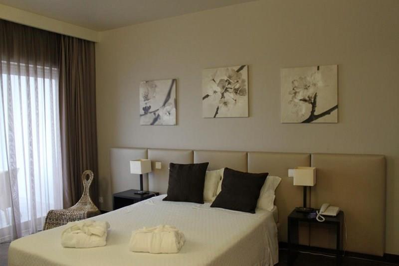 Фотографія Ever Caparica Beach & Conference Hotel 4*