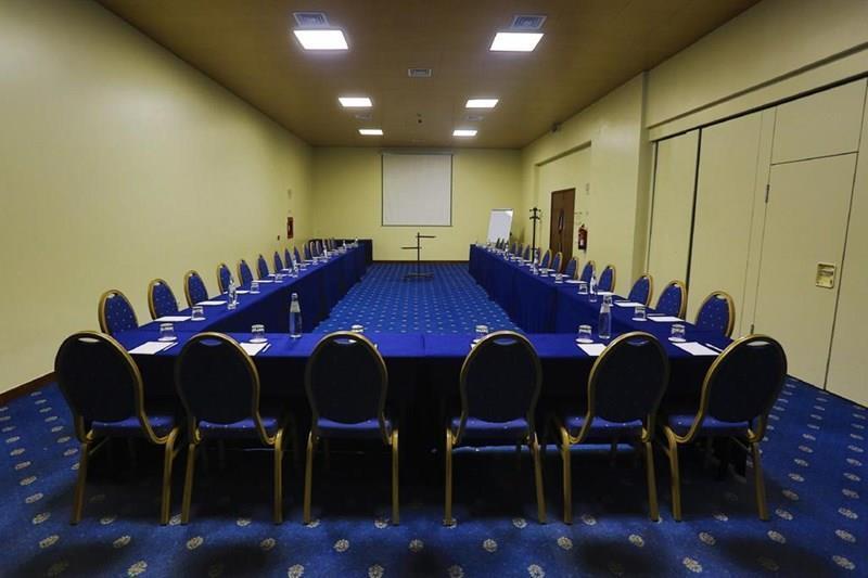 Фото Ever Caparica Beach & Conference Hotel 4*