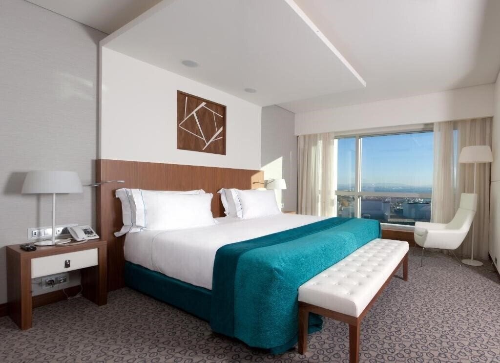 Отель Epic Sana Lisboa 5*