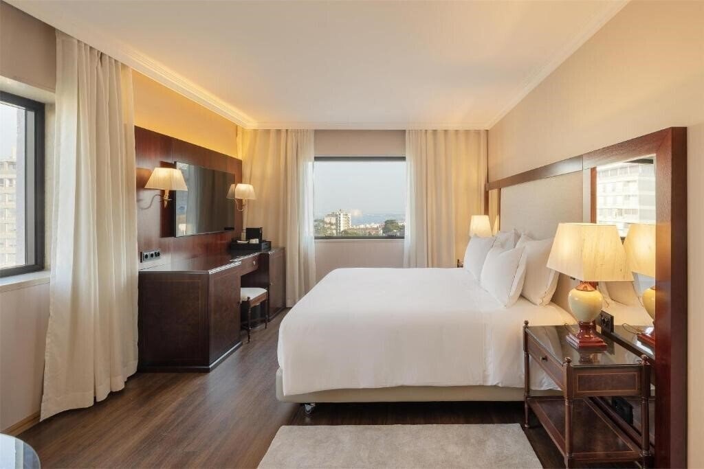 Фото Dom Pedro Lisboa Hotel 5*