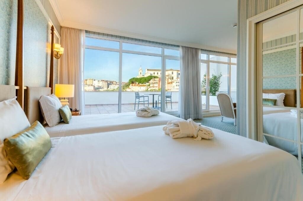 Готель Olissippo Castelo 4*