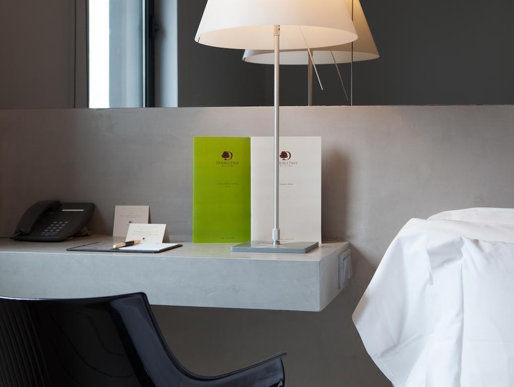 Готель DoubleTree by Hilton Lisbon Fontana Park 4*