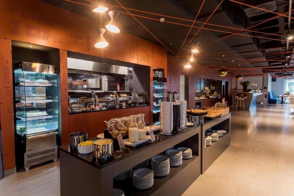 Фотографія Hotel Star Inn Lisbon Aeroporto 3*