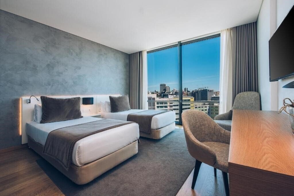 Фото Iberostar Lisboa 5*