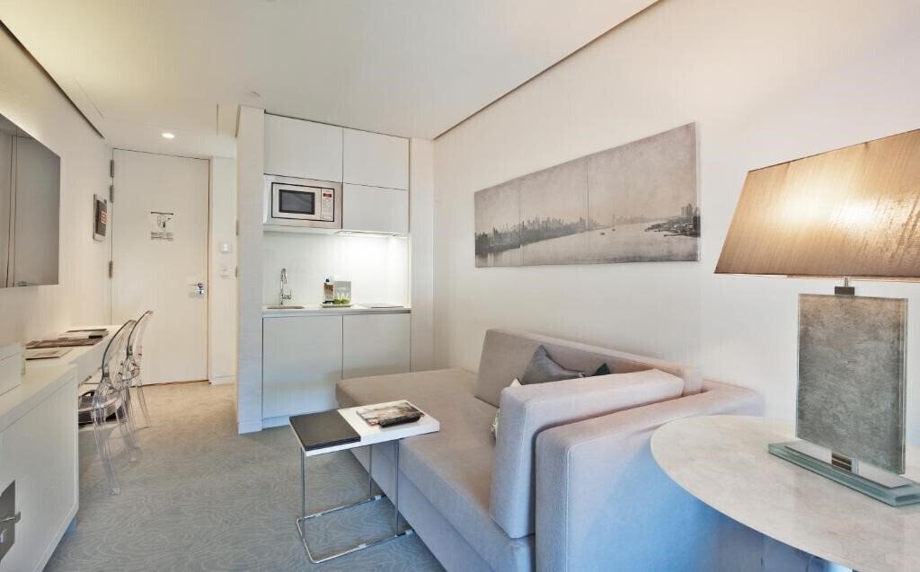 Картинка White Lisboa 3*