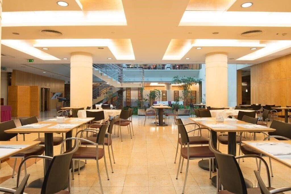 Фотография Vip Executive Entrecampos Hotel & Conference 4*