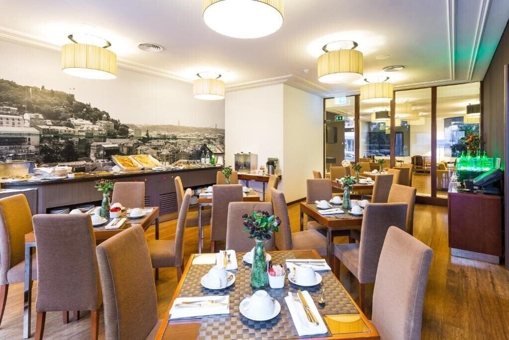 Картинка Legendary Lisboa Suites 4*