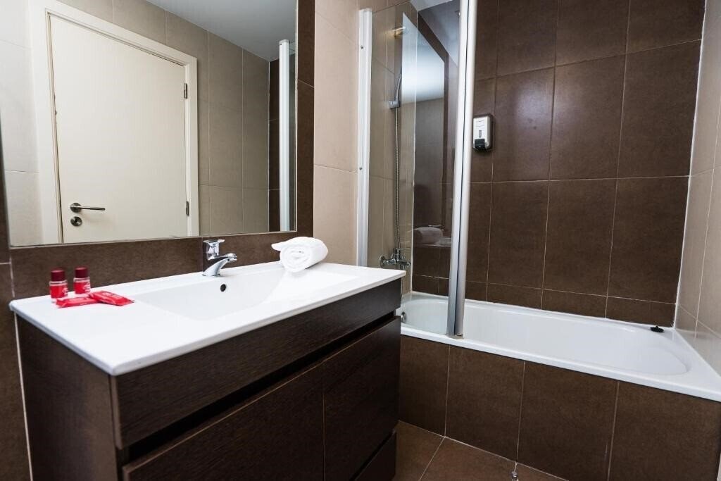 Изображение Lisbon Arsenal Suites 4*