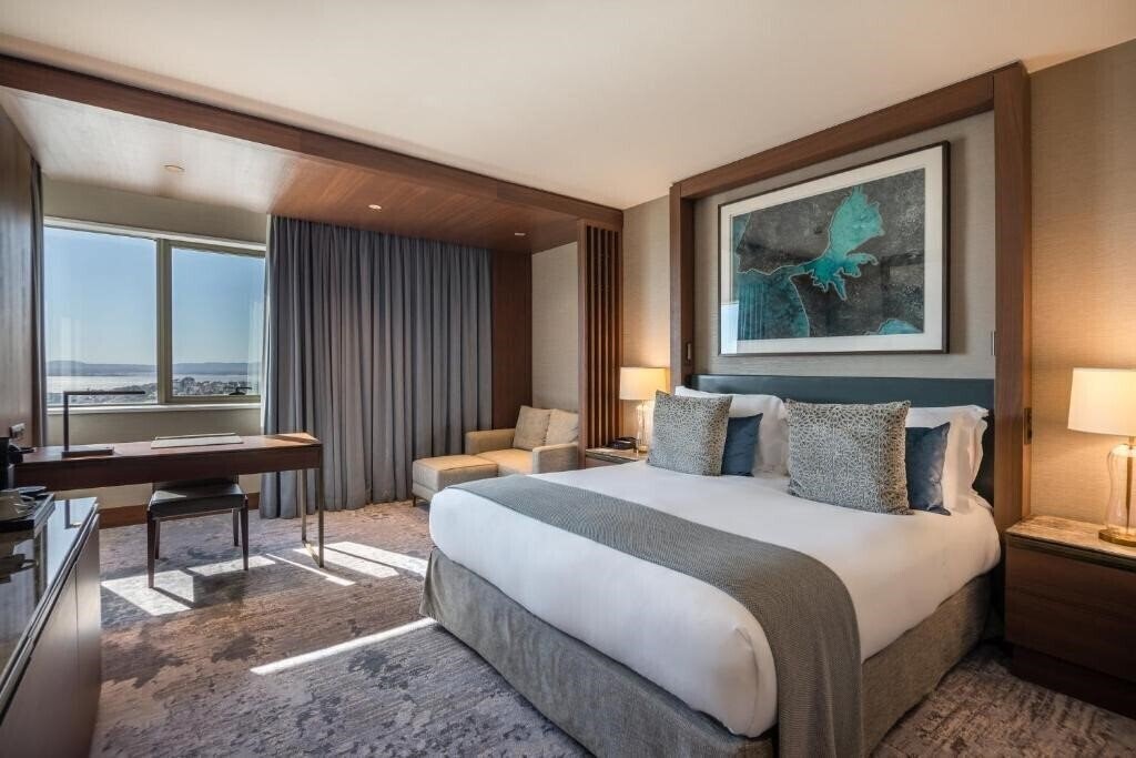 Отель Intercontinental Lisbon 5*
