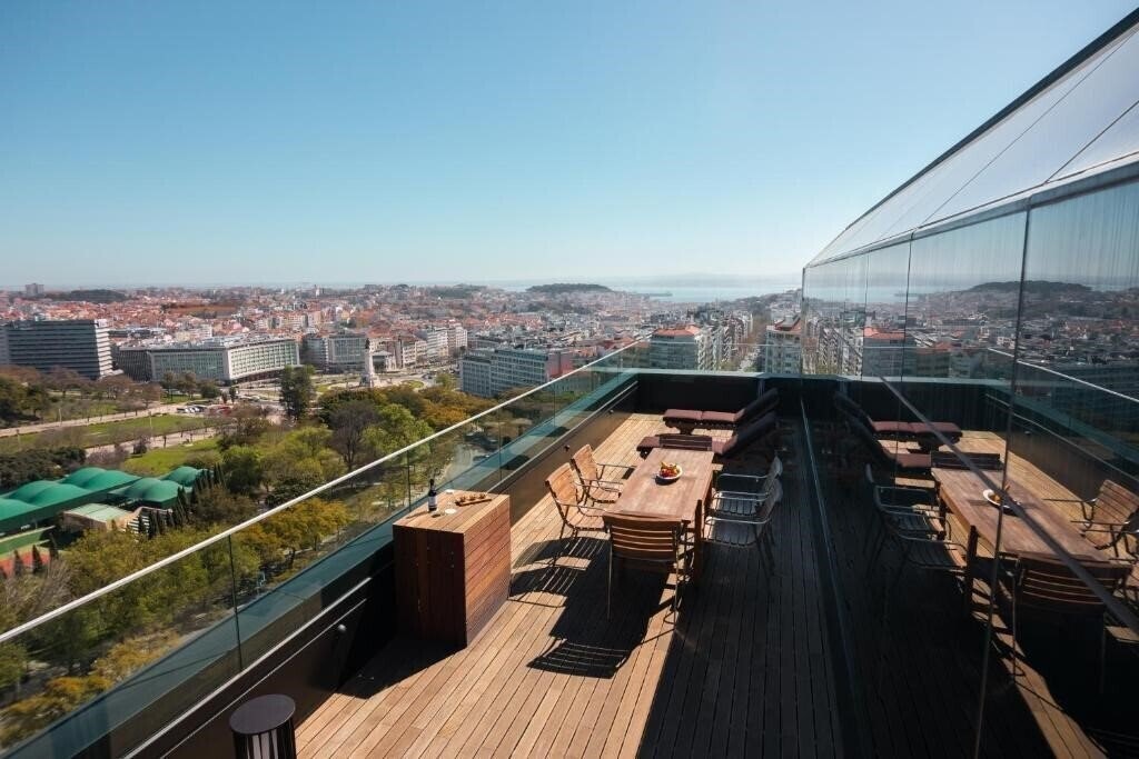 Отель Intercontinental Lisbon 5*